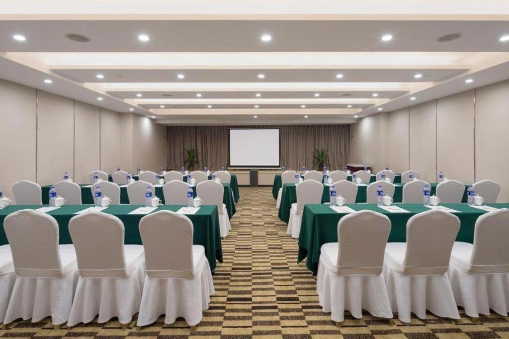 Leisure Hotel Dongguan  Exterior foto